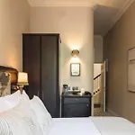 Townhouse On The 4*