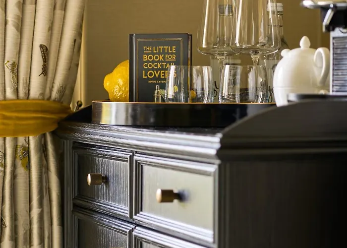 Townhouse On The מלון 4*