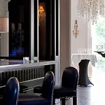 Townhouse On The 4* 더블린