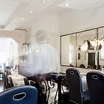 호텔 Townhouse On The 4*