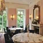 Townhouse On The 4* Dublin