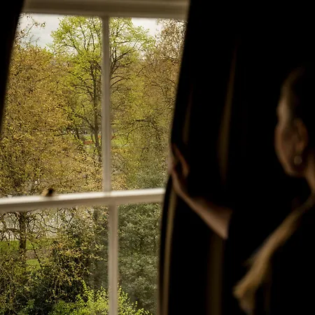 فندق Townhouse On The 4*