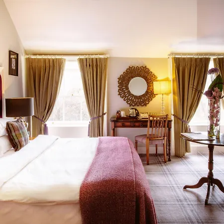 Townhouse On The 4* Dublin