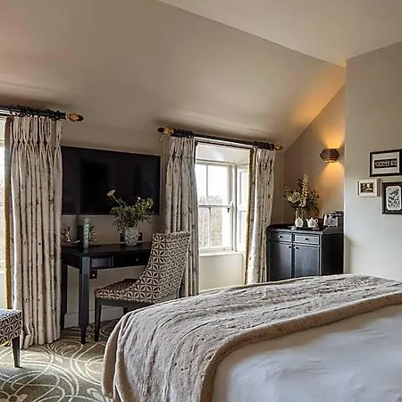 Hotel Townhouse On The 4*