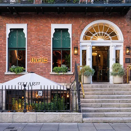 Townhouse On The 4*