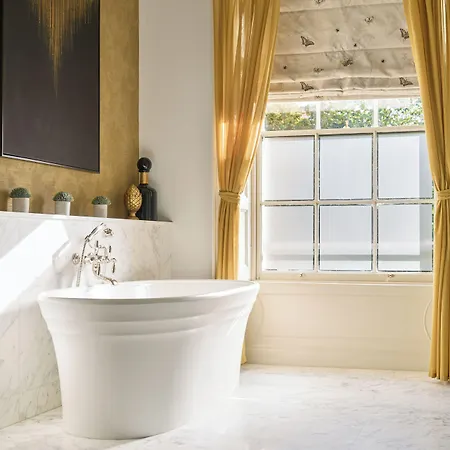 Hotel Townhouse On The 4*