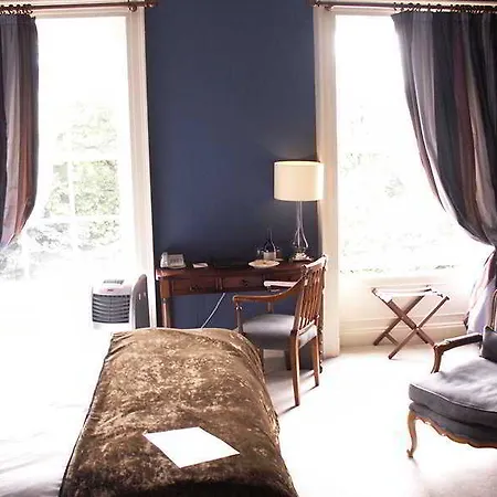 Townhouse On The 4*