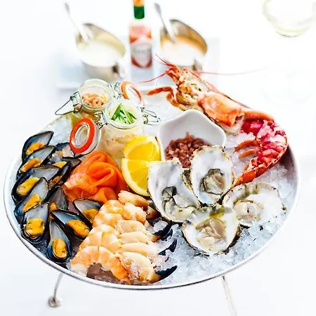 فندق Townhouse On The 4*