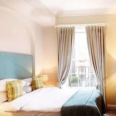 Townhouse On The 호텔 4*
