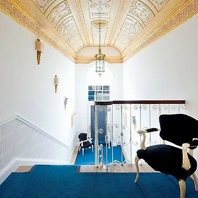 호텔 Townhouse On The 4*