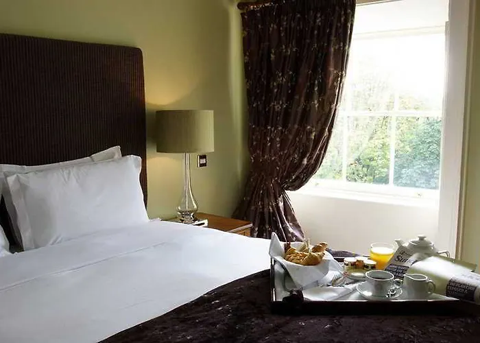 Townhouse On The 4* Dublin