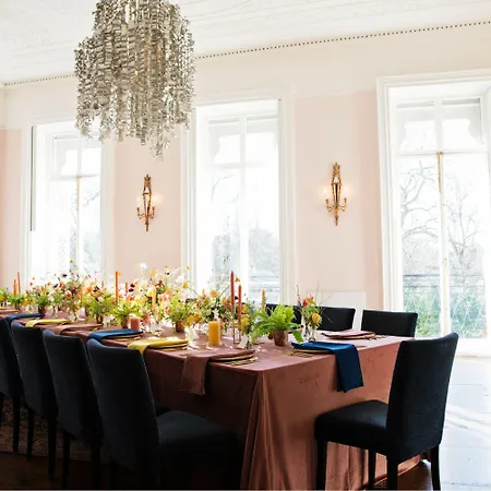 فندق Townhouse On The 4*