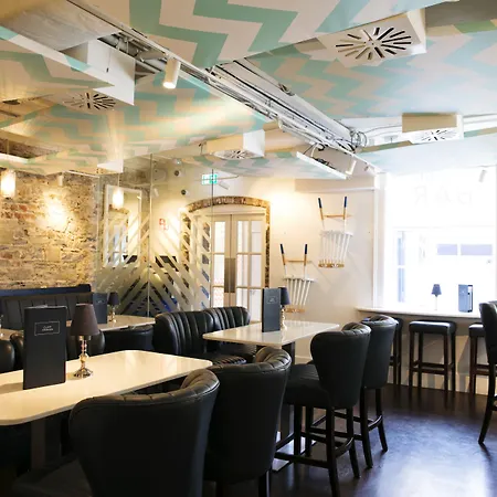 فندق Townhouse On The 4*