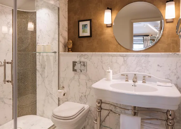 Townhouse On The 호텔 4*