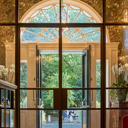 Townhouse On The 4* Dublino
