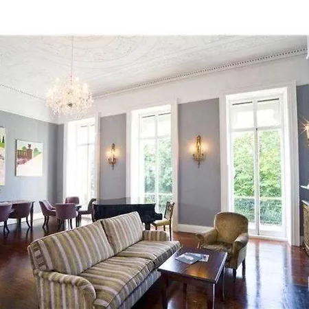 Townhouse On The Dublin