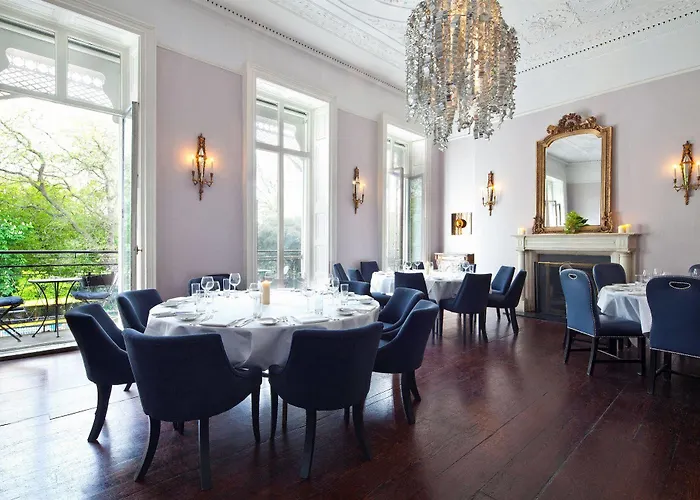 Townhouse On The 4* Дублин